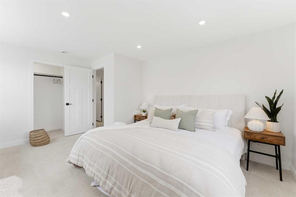 4547 Passchendaele Road Sw, Calgary, AB - Indoor Photo Showing Bedroom