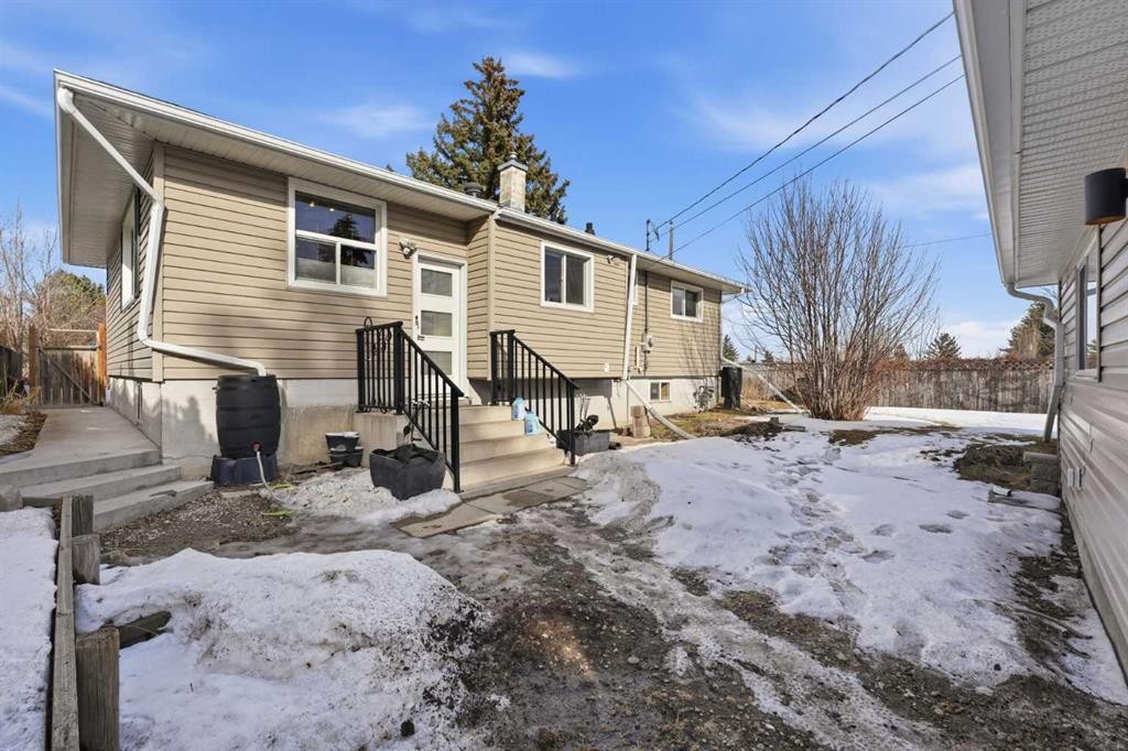 1 Thorncliffe Crescent Nw, Calgary, AB - Outdoor