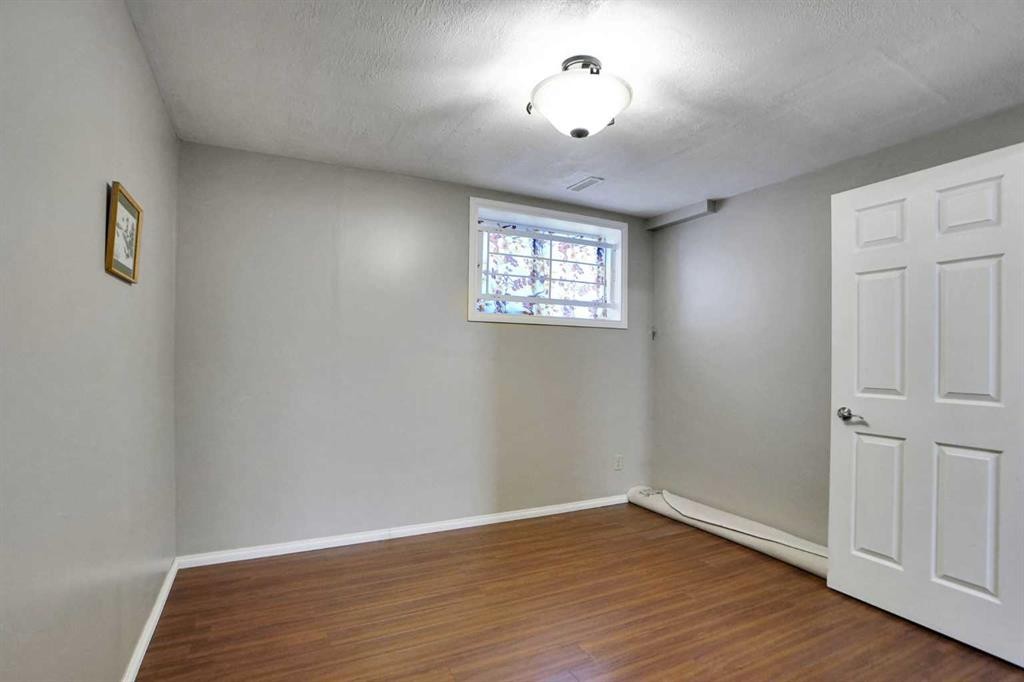 234 Saddlecreek Point Ne, Calgary, AB - Indoor Photo Showing Other Room