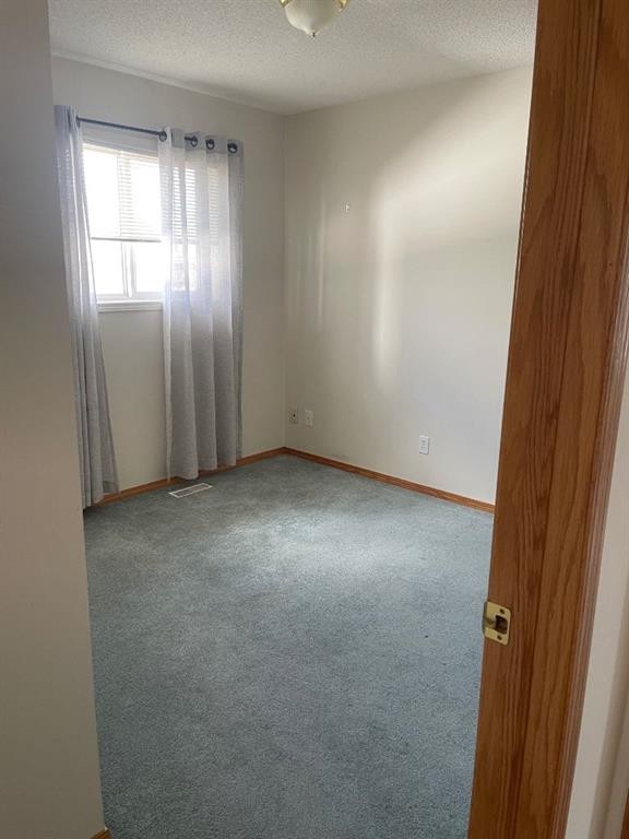 149 Hidden Ranch Road Nw, Calgary, AB - Indoor Photo Showing Other Room