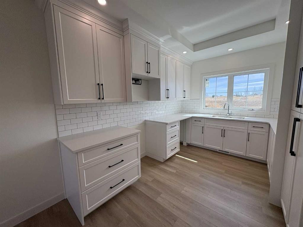 427 Meadowlark Way, Vulcan, AB - Indoor Photo Showing Kitchen