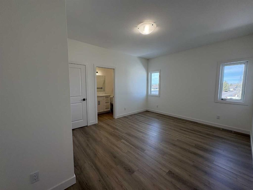 427 Meadowlark Way, Vulcan, AB - Indoor Photo Showing Other Room
