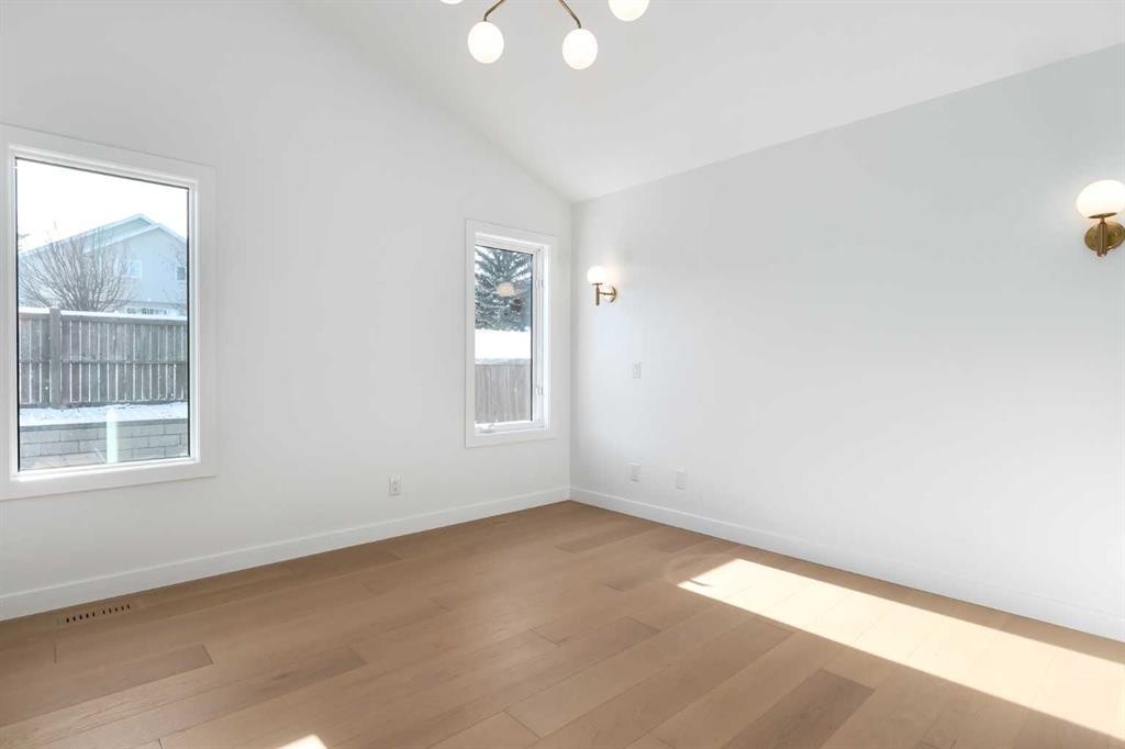 58 Edgevalley Close Nw, Calgary, AB - Indoor Photo Showing Other Room