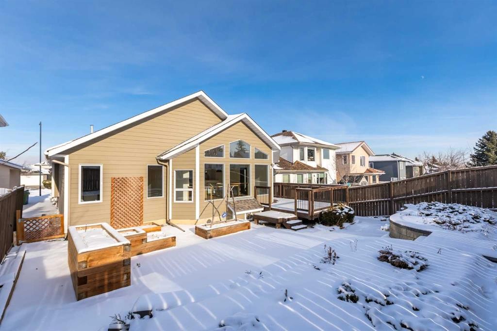 58 Edgevalley Close Nw, Calgary, AB - Outdoor