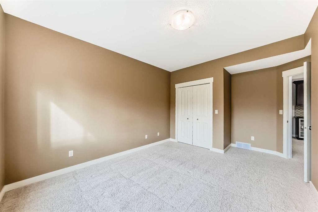 160 Sienna Passage, Chestermere, AB - Indoor Photo Showing Other Room