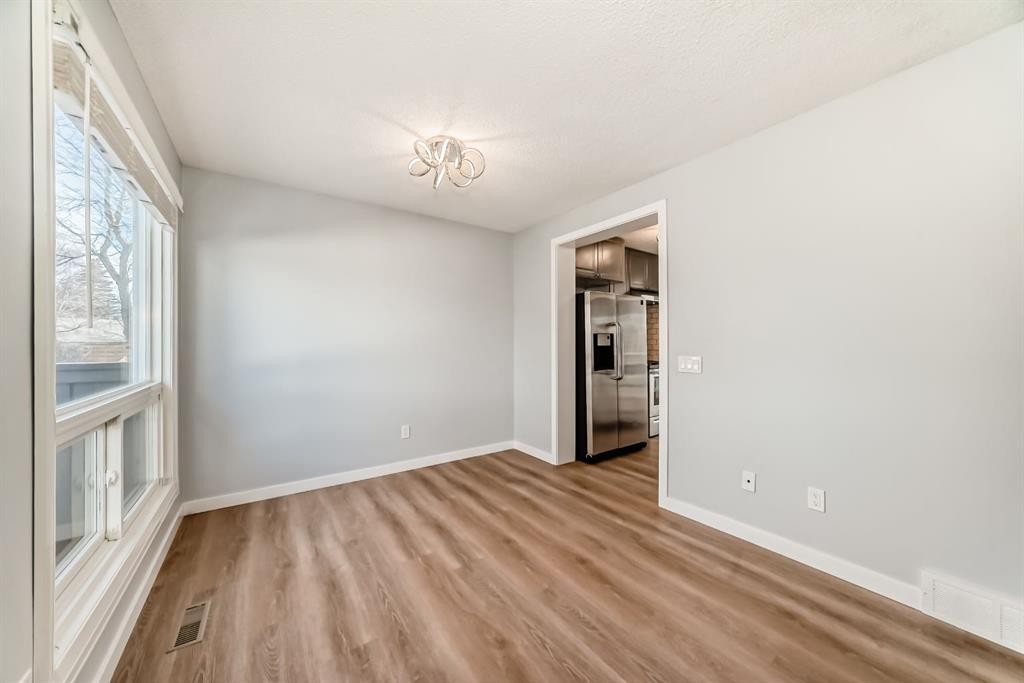 161-6915 Ranchview Drive Nw, Calgary, AB - Indoor Photo Showing Other Room