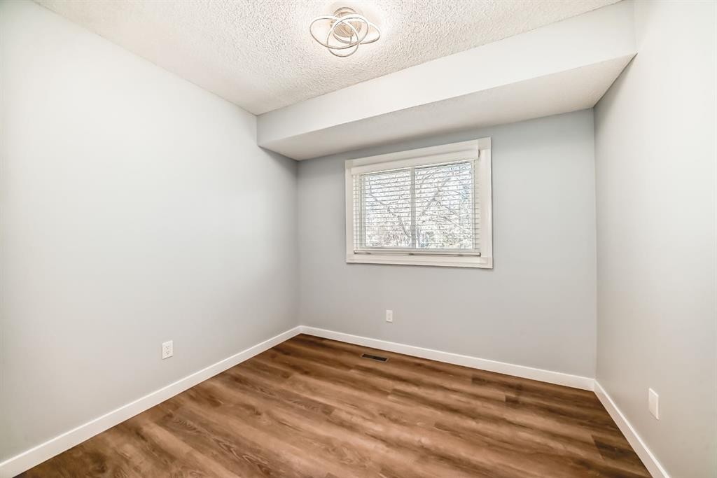 161-6915 Ranchview Drive Nw, Calgary, AB - Indoor Photo Showing Other Room