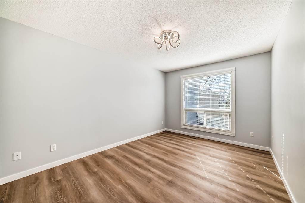 161-6915 Ranchview Drive Nw, Calgary, AB - Indoor Photo Showing Other Room