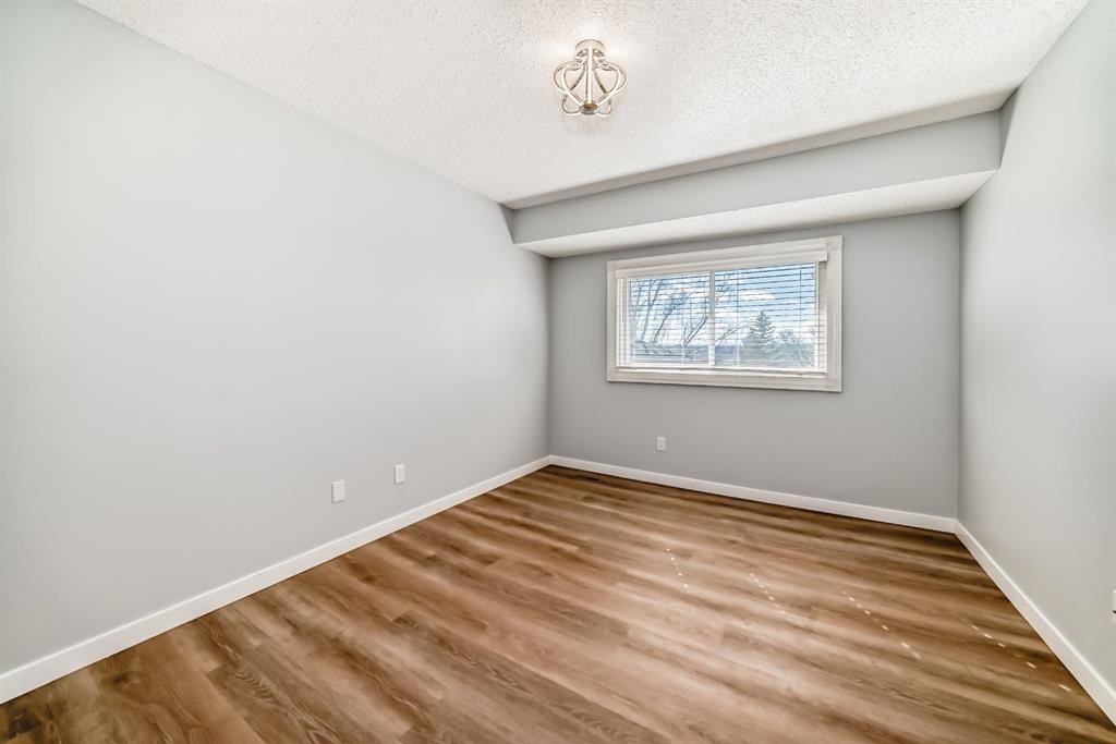 161-6915 Ranchview Drive Nw, Calgary, AB - Indoor Photo Showing Other Room