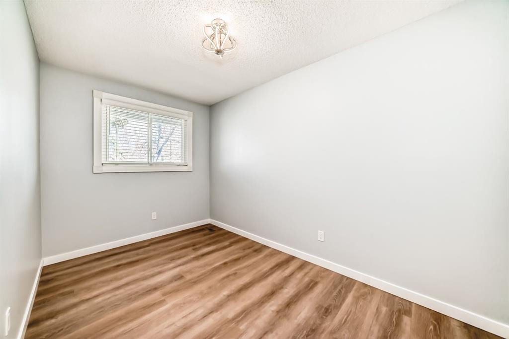 161-6915 Ranchview Drive Nw, Calgary, AB - Indoor Photo Showing Other Room