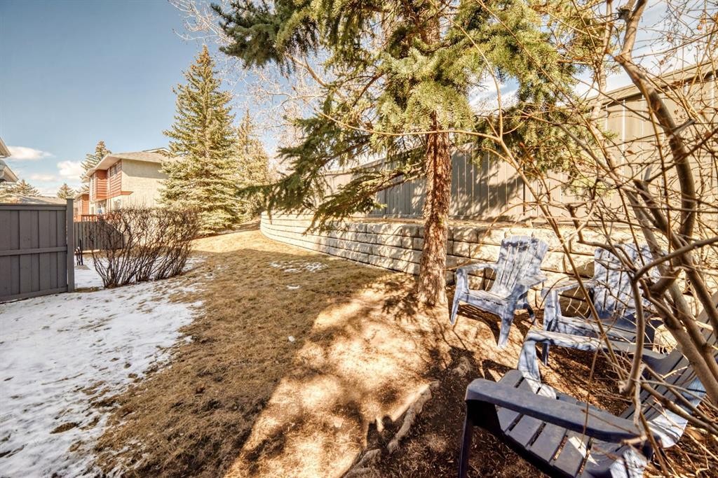161-6915 Ranchview Drive Nw, Calgary, AB - Outdoor