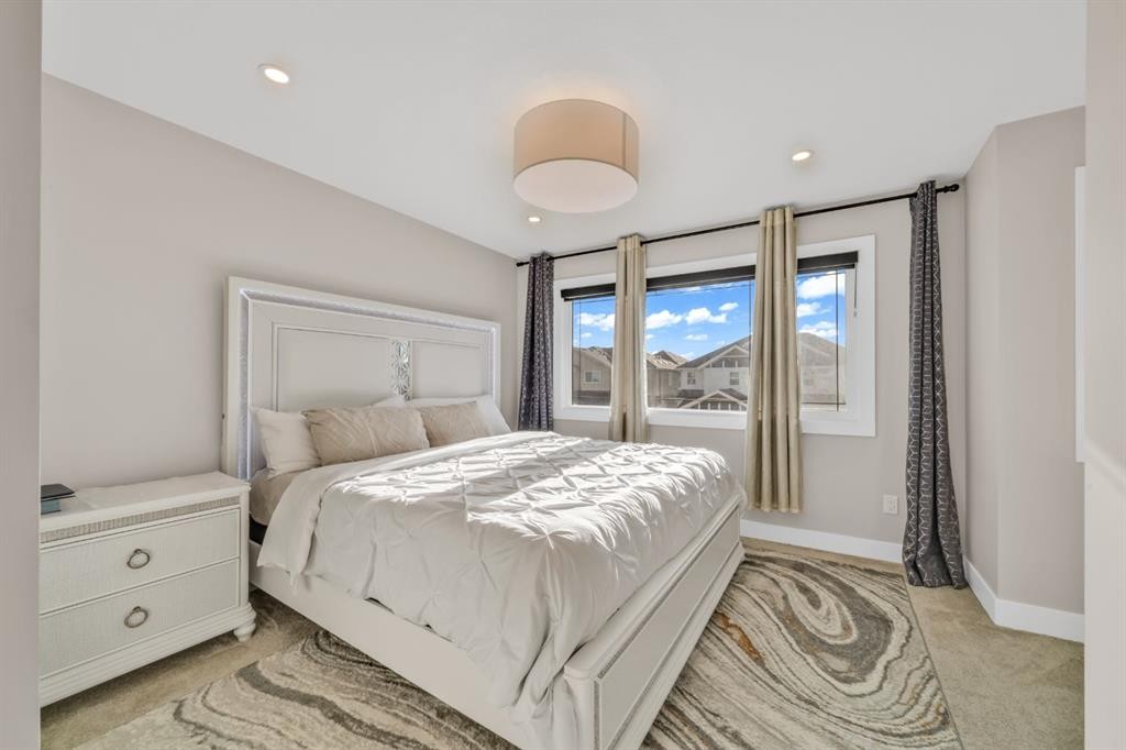163 Sandpiper Bend, Chestermere, AB - Indoor Photo Showing Bedroom