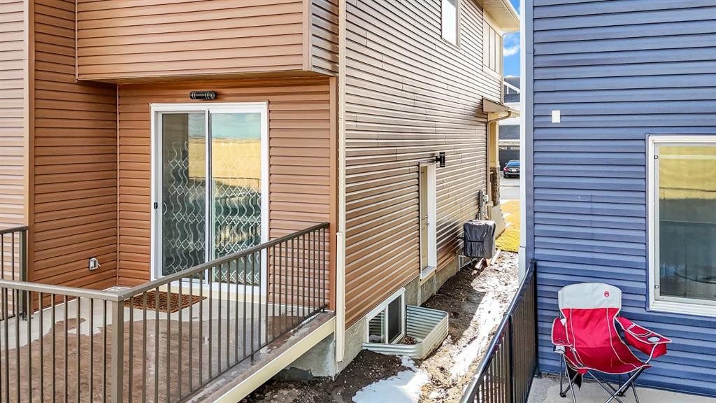 163 Sandpiper Bend, Chestermere, AB - Outdoor With Exterior