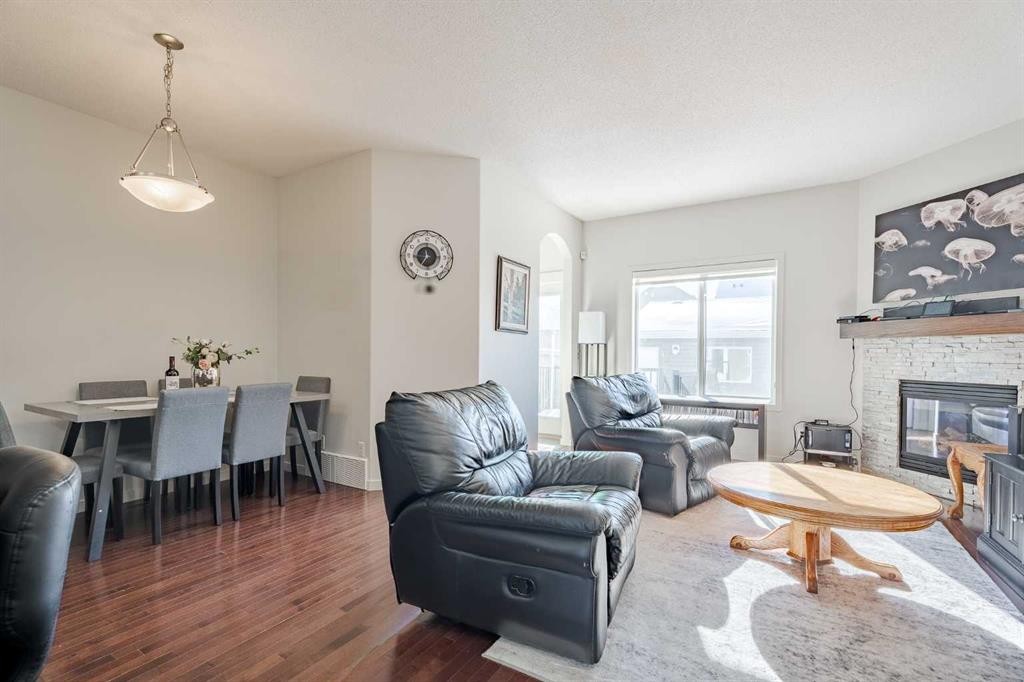 29 Evansridge Circle Nw, Calgary, AB - Indoor Photo Showing Living Room With Fireplace