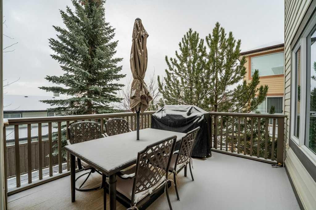 62 Springbluff Boulevard Sw, Calgary, AB - Outdoor With Exterior