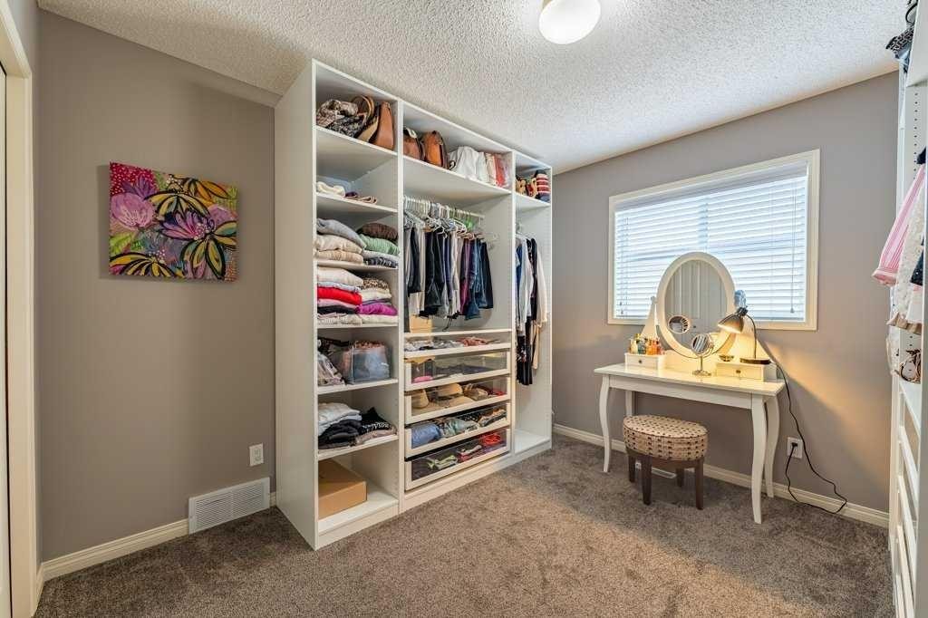 62 Springbluff Boulevard Sw, Calgary, AB - Indoor