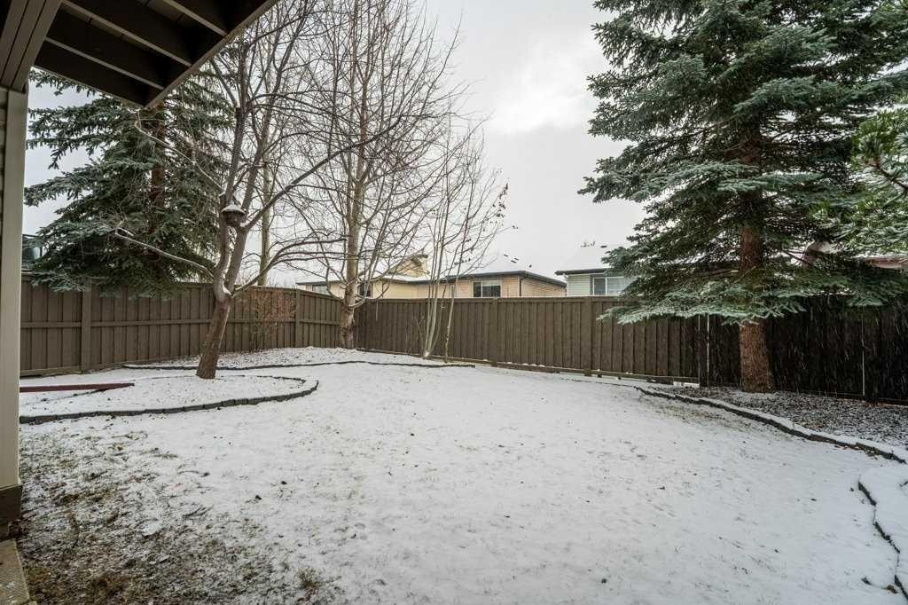 62 Springbluff Boulevard Sw, Calgary, AB - Outdoor