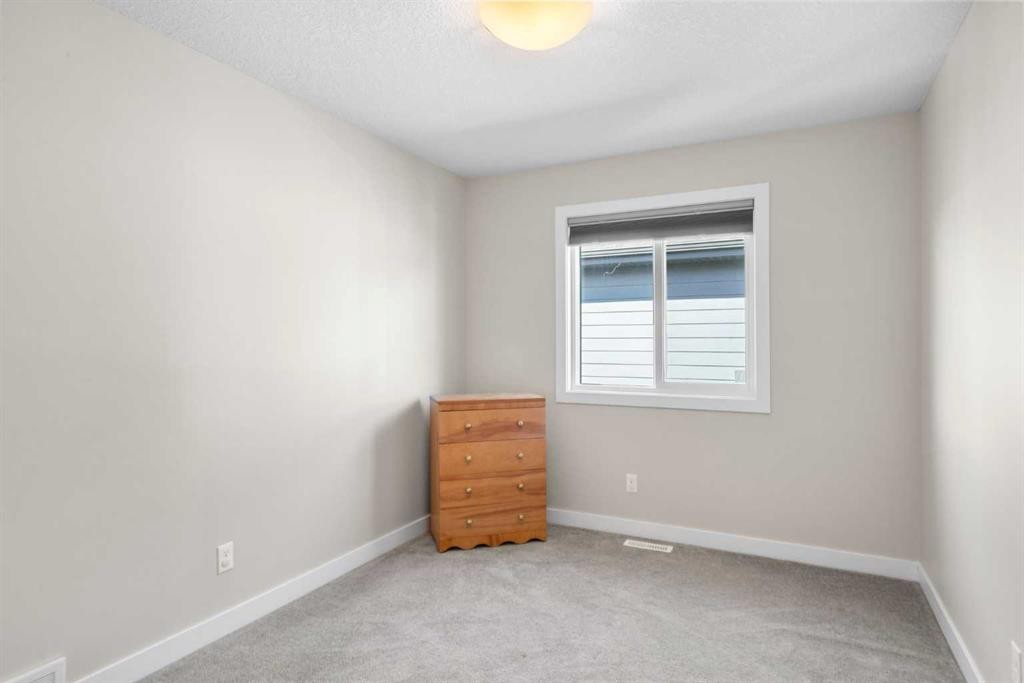 82 Cranbrook Crescent Se, Calgary, AB - Indoor