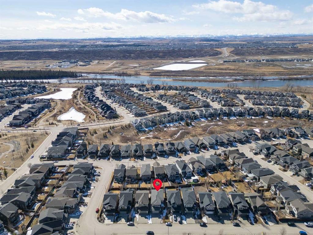 82 Cranbrook Crescent Se, Calgary, AB - Outdoor With View