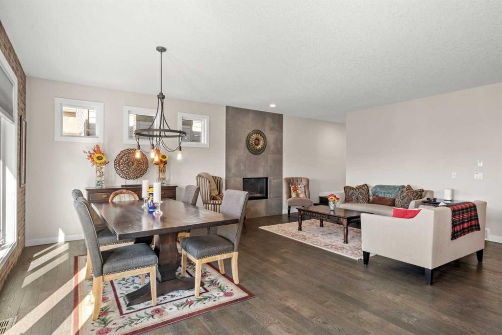 82 Cranbrook Crescent Se, Calgary, AB - Indoor