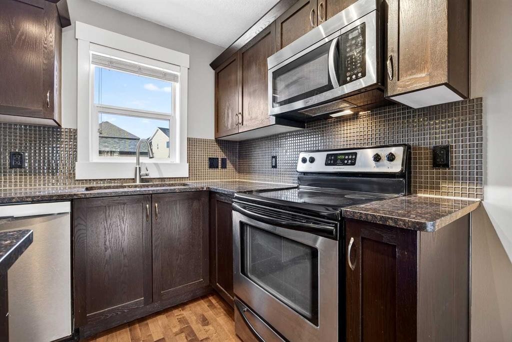 257 Skyview Ranch Drive Ne, Calgary, AB - Indoor Photo Showing Kitchen With Stainless Steel Kitchen With Upgraded Kitchen