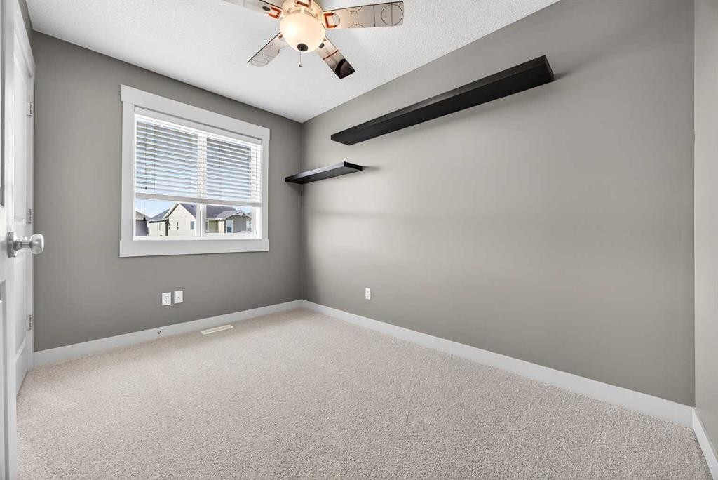 257 Skyview Ranch Drive Ne, Calgary, AB - Indoor Photo Showing Other Room