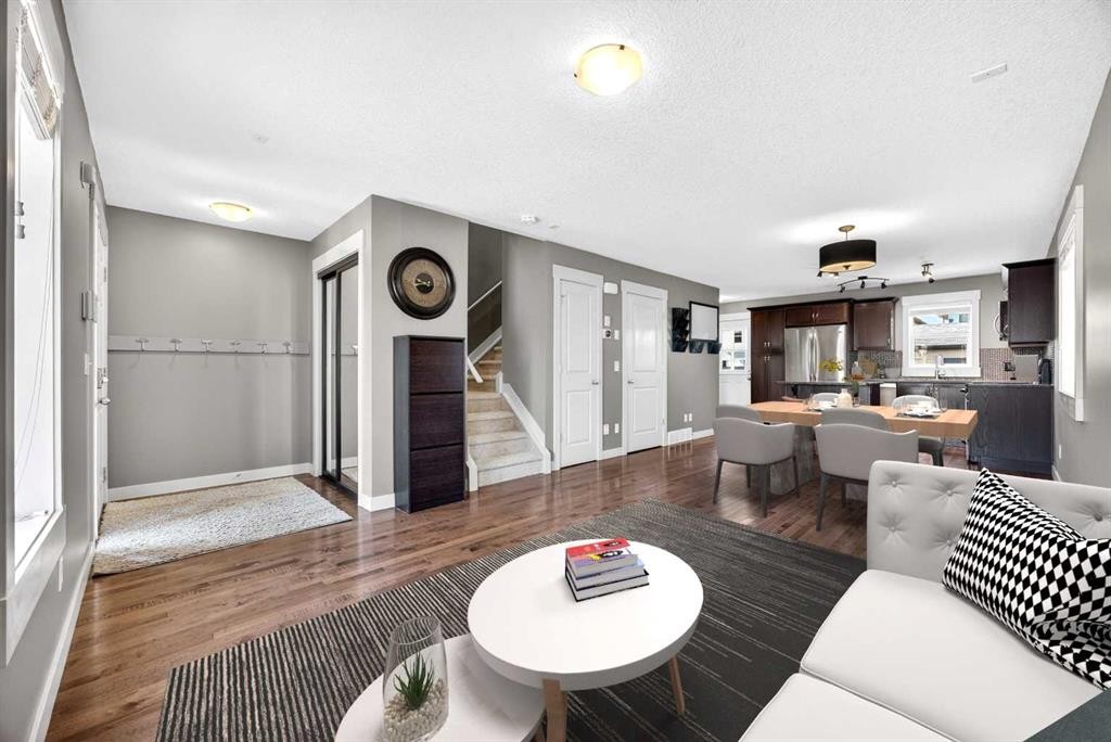 257 Skyview Ranch Drive Ne, Calgary, AB - Indoor Photo Showing Living Room