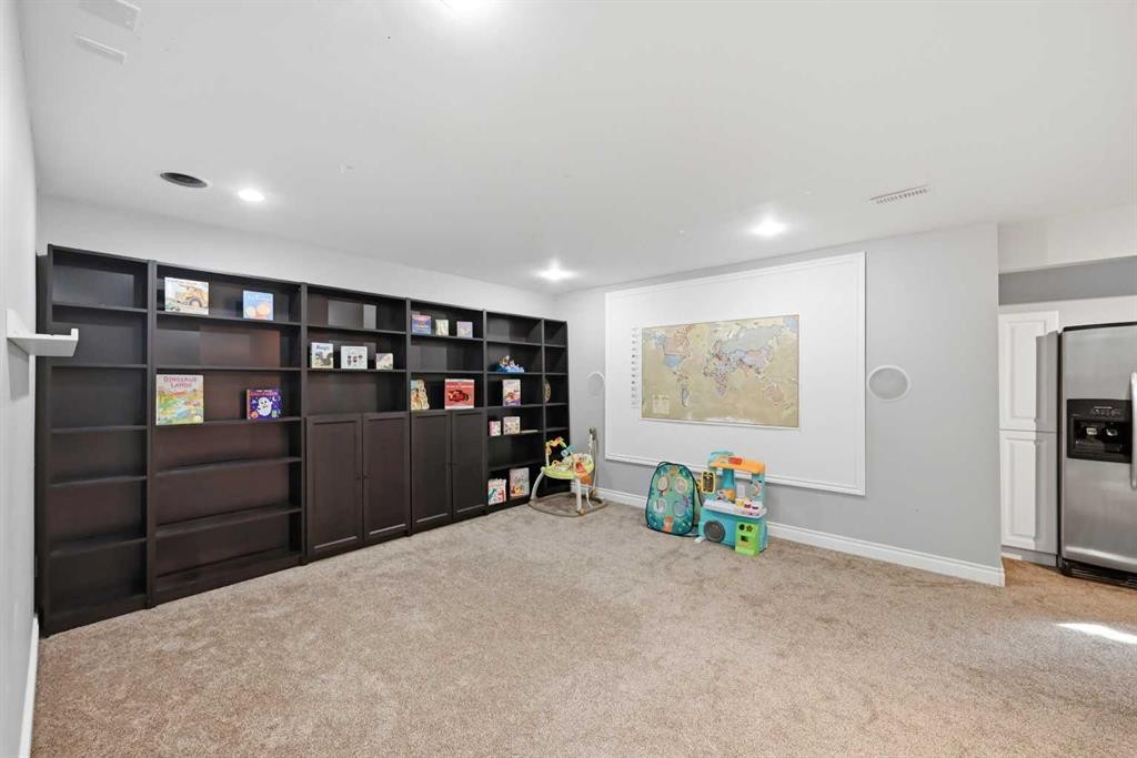 1153 Kingston Crescent Se, Airdrie, AB - Indoor