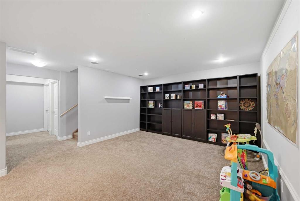 1153 Kingston Crescent Se, Airdrie, AB - Indoor
