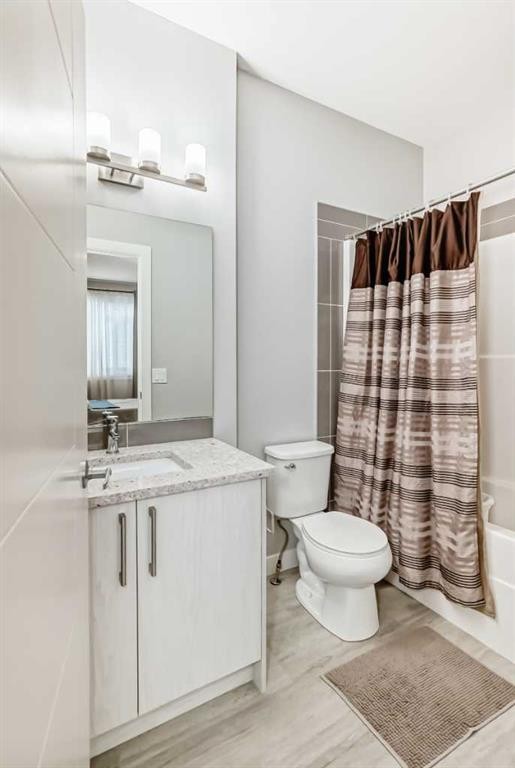 111 Redstone Crescent Ne, Calgary, AB - Indoor Photo Showing Bathroom