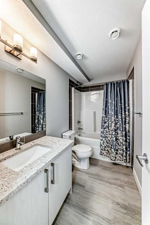 111 Redstone Crescent Ne, Calgary, AB - Indoor Photo Showing Bathroom