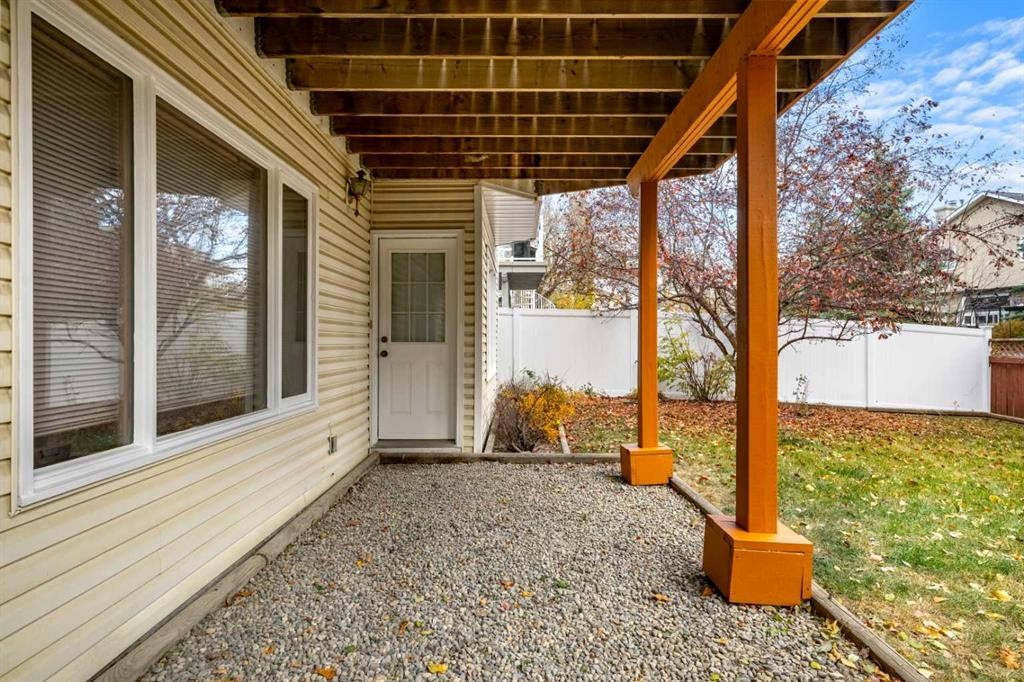 412 Hawkland Place Nw, Calgary, AB - Outdoor With Exterior