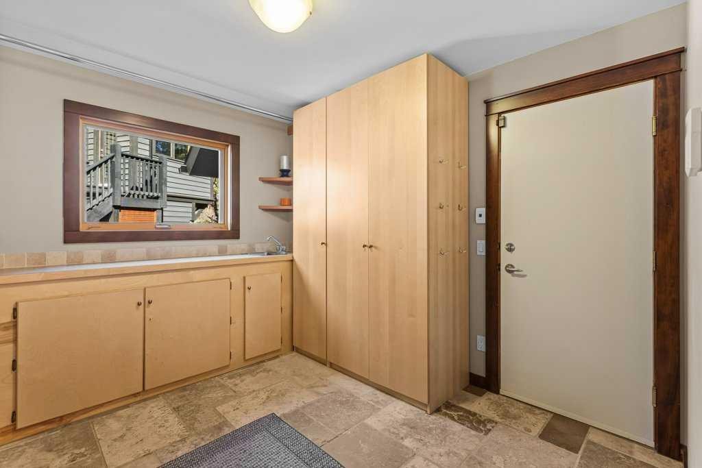 16 Blue Grouse Ridge, Canmore, AB - Indoor Photo Showing Other Room