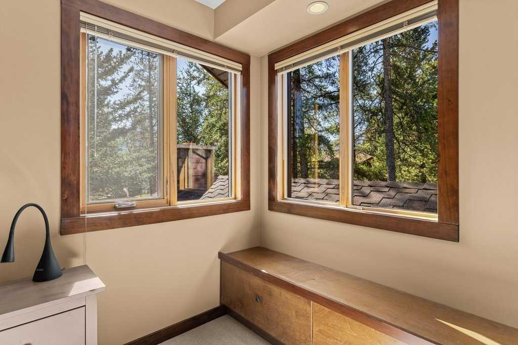16 Blue Grouse Ridge, Canmore, AB - Indoor Photo Showing Other Room