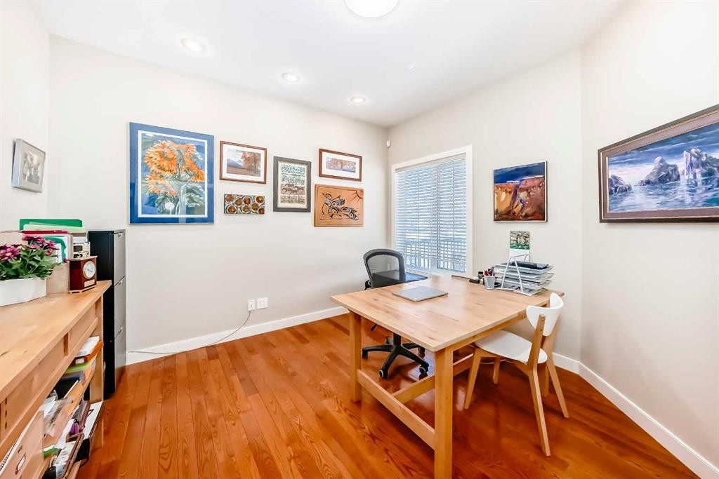 487 Rocky Ridge Drive Nw, Calgary, AB - Indoor Photo Showing Office