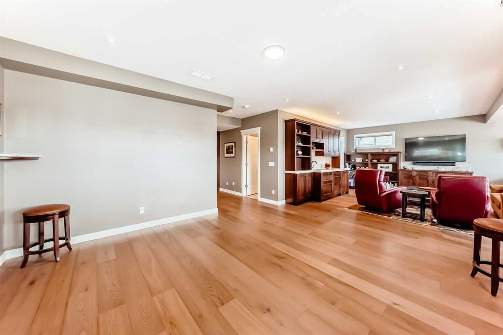 487 Rocky Ridge Drive Nw, Calgary, AB - Indoor
