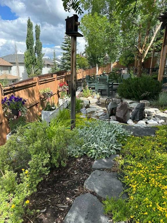 487 Rocky Ridge Drive Nw, Calgary, AB - Outdoor