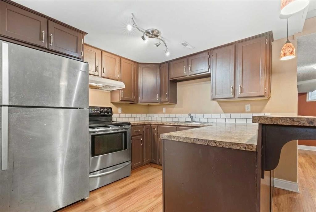 58 Templeson Crescent Ne, Calgary, AB - Indoor Photo Showing Kitchen