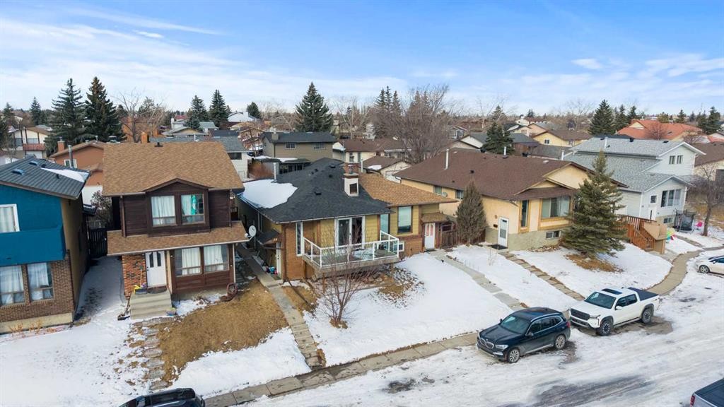 58 Templeson Crescent Ne, Calgary, AB - Outdoor