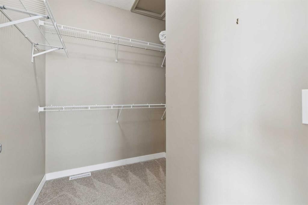 39 Sierra Morena Landing Sw, Calgary, AB - Indoor With Storage