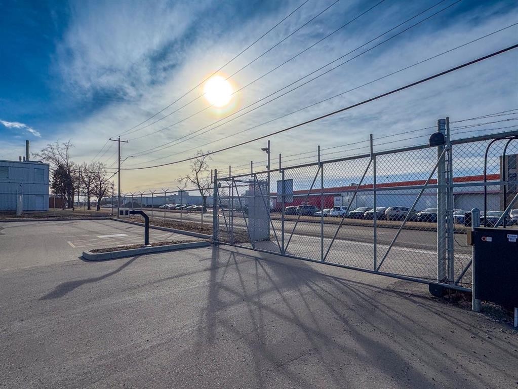 5430 30 Street Se, Calgary, AB