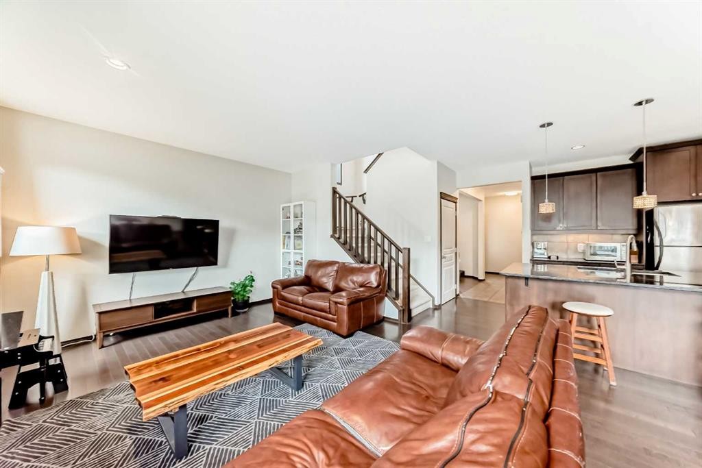 691 Panamount Boulevard Nw, Calgary, AB - Indoor