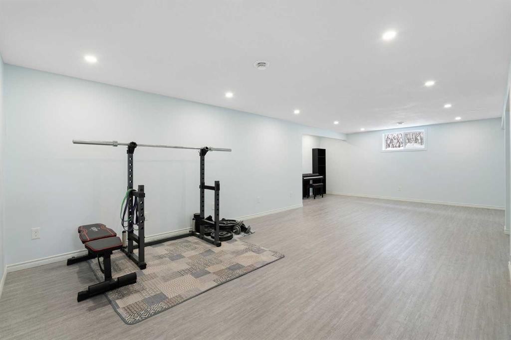 232 Silverview Way Nw, Calgary, AB