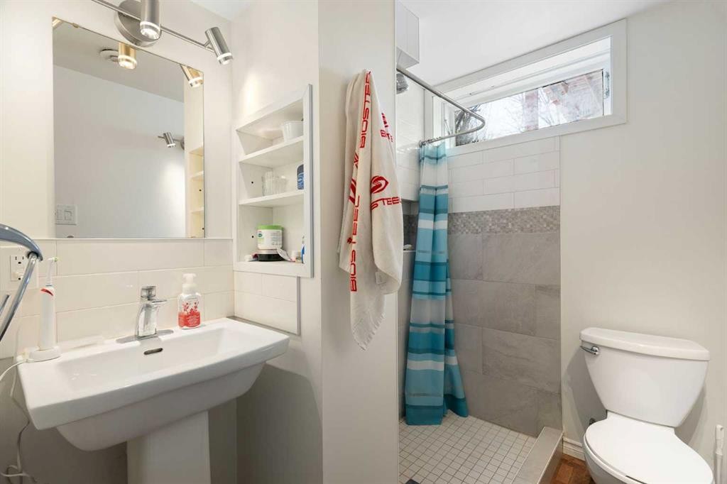 232 Silverview Way Nw, Calgary, AB