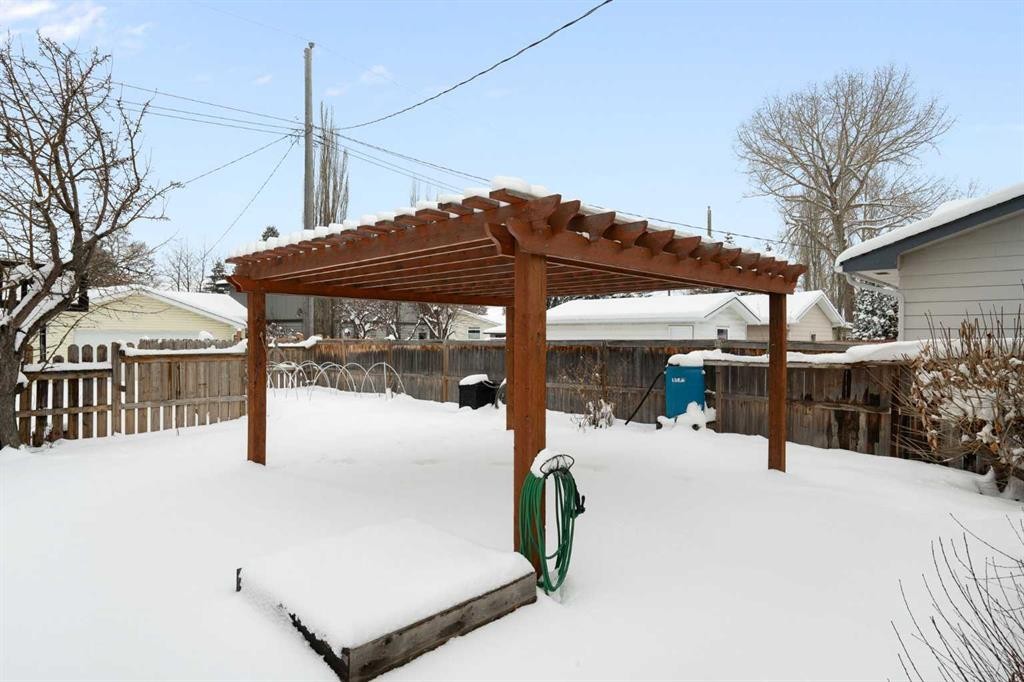 232 Silverview Way Nw, Calgary, AB