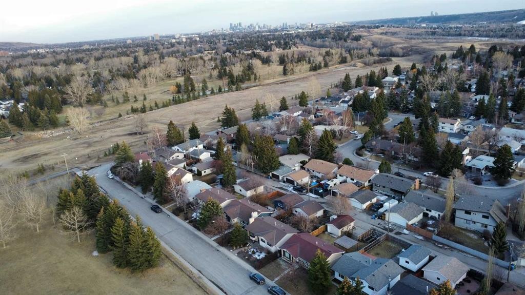 232 Silverview Way Nw, Calgary, AB