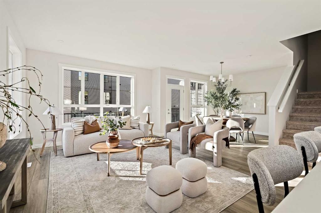 604 Sovereign Common Sw, Calgary, AB - Indoor Photo Showing Living Room