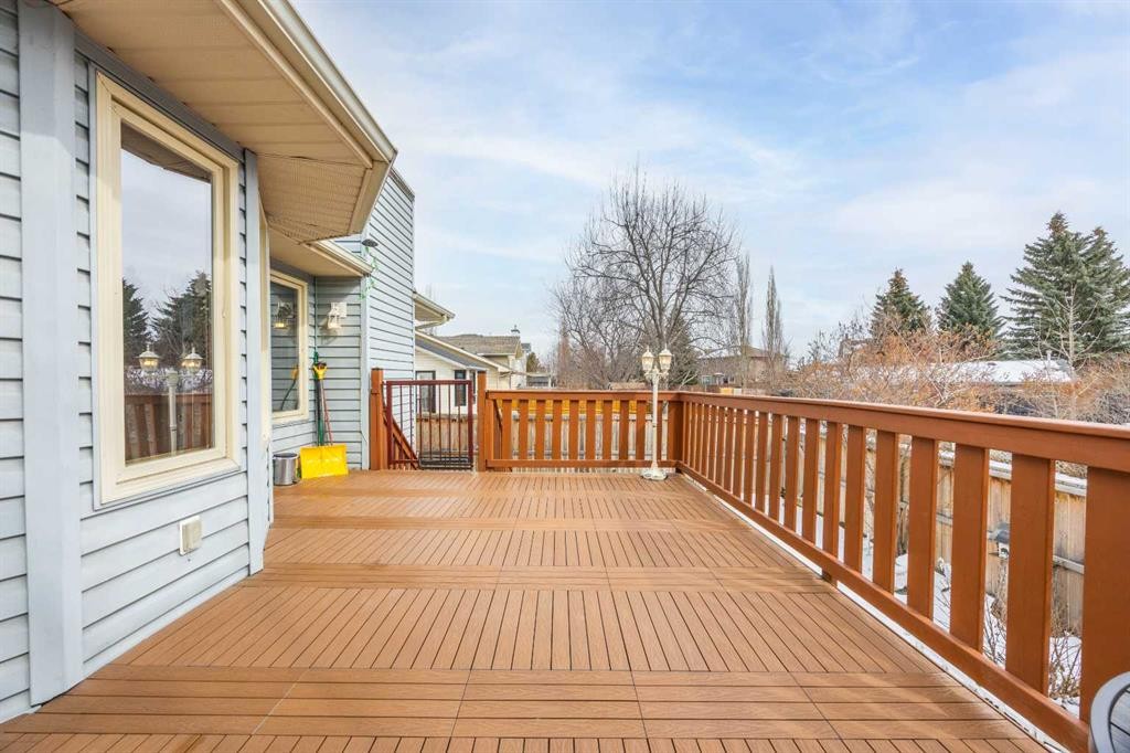 1331 Sunvista Way Se, Calgary, AB - Outdoor With Deck Patio Veranda With Exterior
