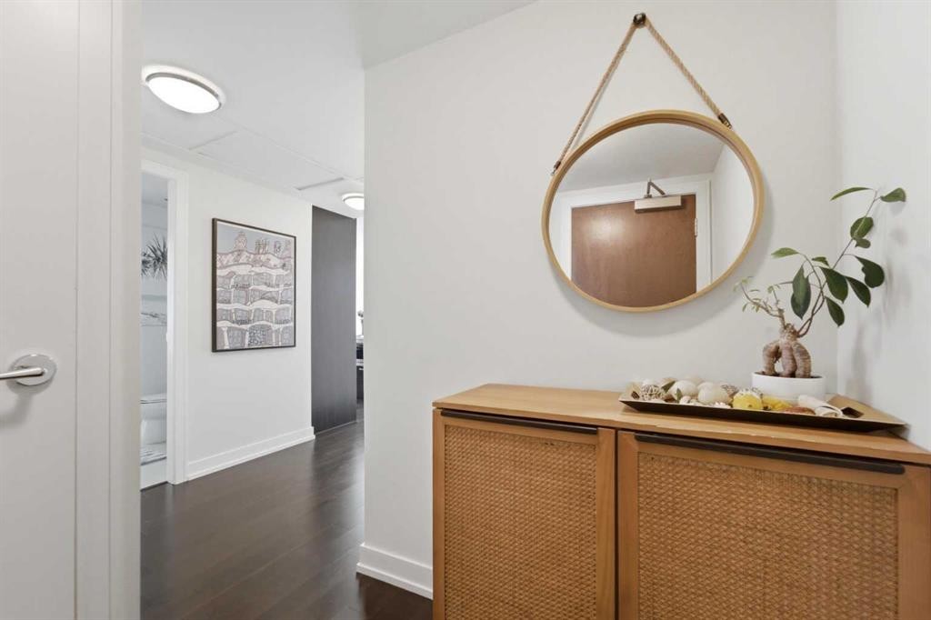825-222 Riverfront Avenue Sw, Calgary, AB - Indoor Photo Showing Other Room