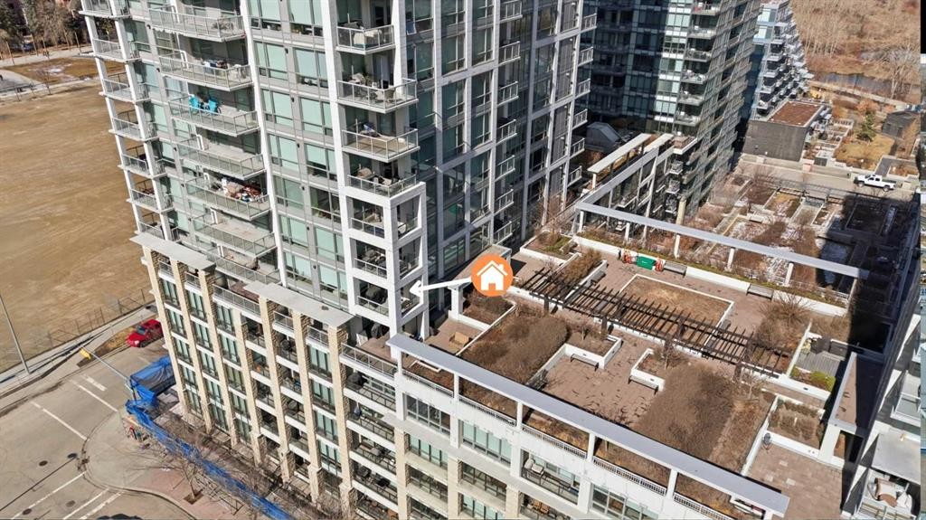 825-222 Riverfront Avenue Sw, Calgary, AB - Outdoor